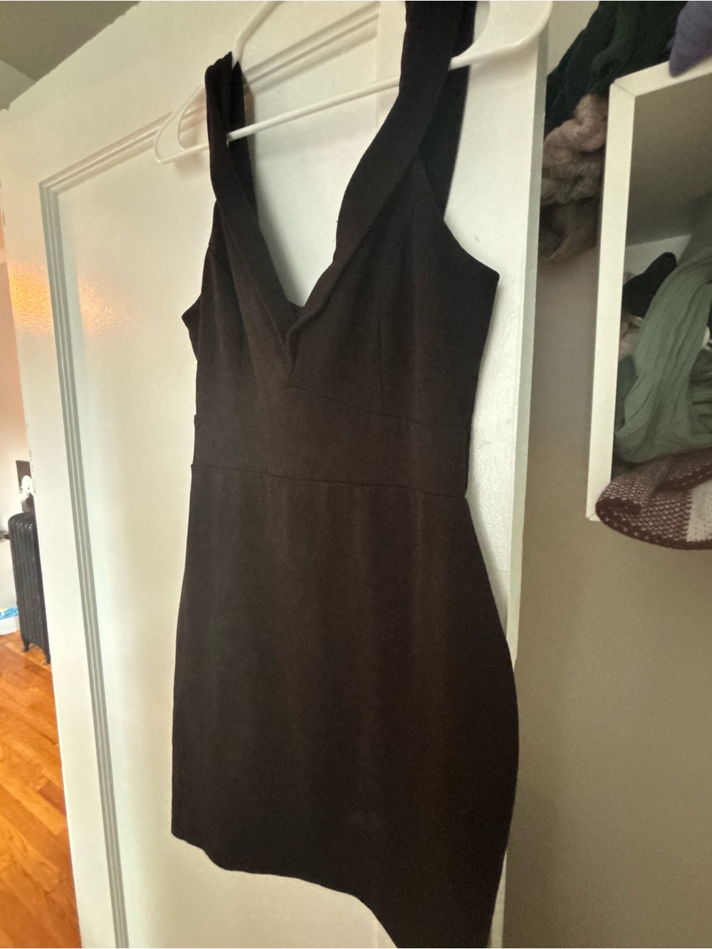Sleeveless V-Neck Black Cocktail Dress